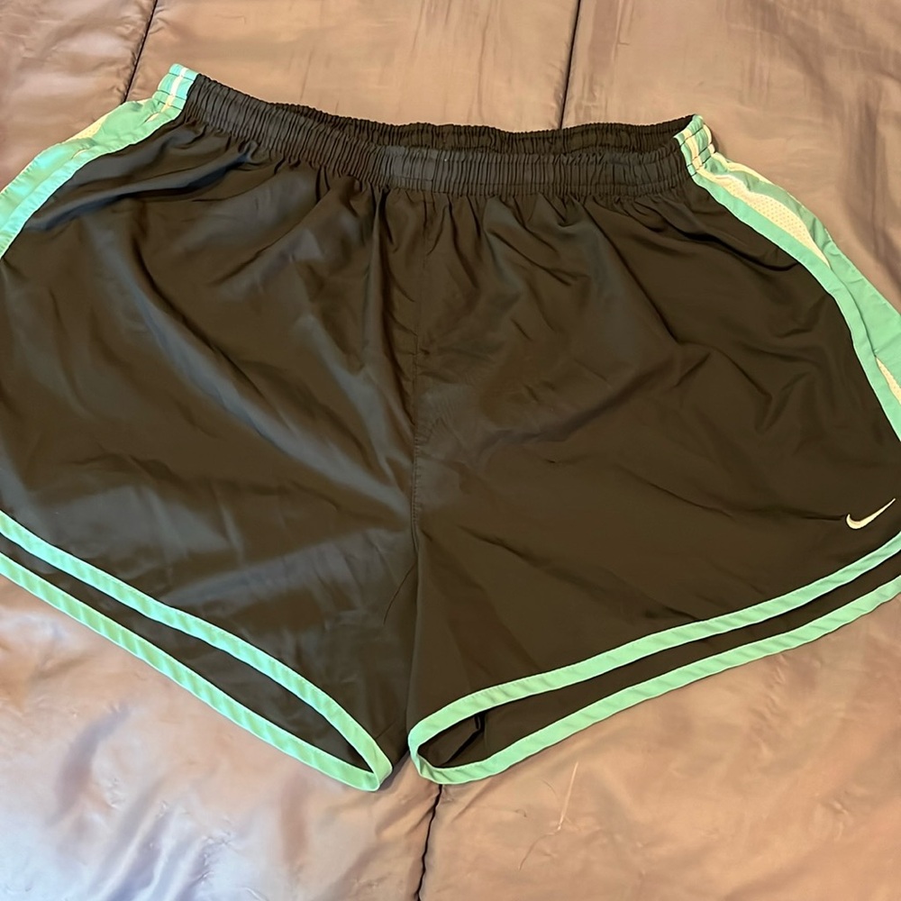 COPY - Nike Lined Running Shorts